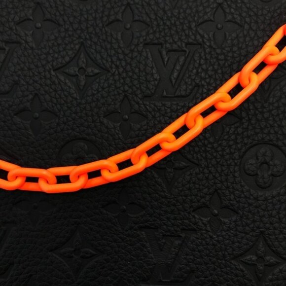 LOUIS VUITTON Black Monogram Clutch Bag - Picture 8 of 10